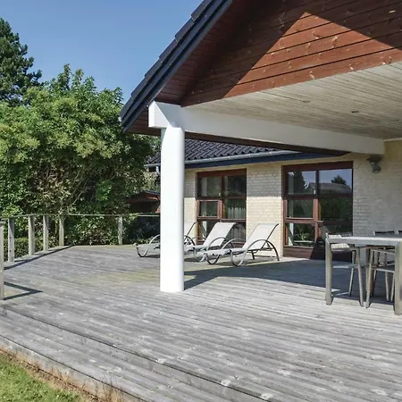 Four-bedroom In *